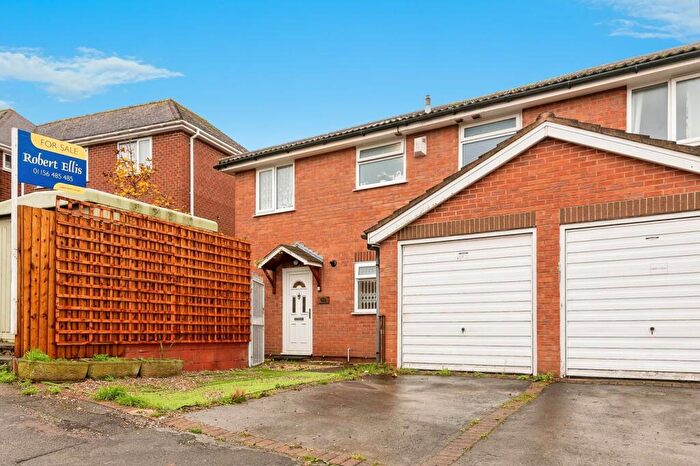 3 Bedroom Semi-Detached House For Sale In Ravenswood Road, Arnold, Nottingham, NG5