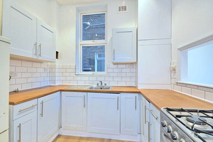 1 Bedroom Flat To Rent In Hither Green Lane, London, SE13
