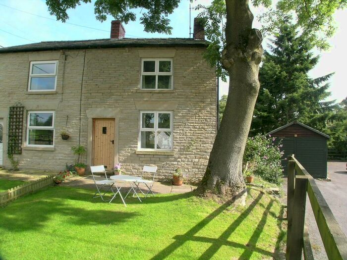 2 Bedroom Semi-Detached House To Rent In Ivy Cottages, Rowarth, High Peak, SK22