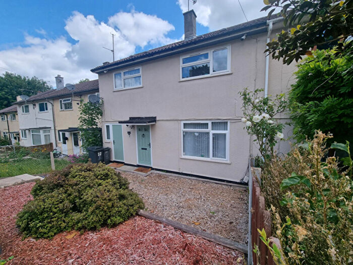 1 Bedroom Terraced House To Rent In Avebury Road, Swindon, SN2