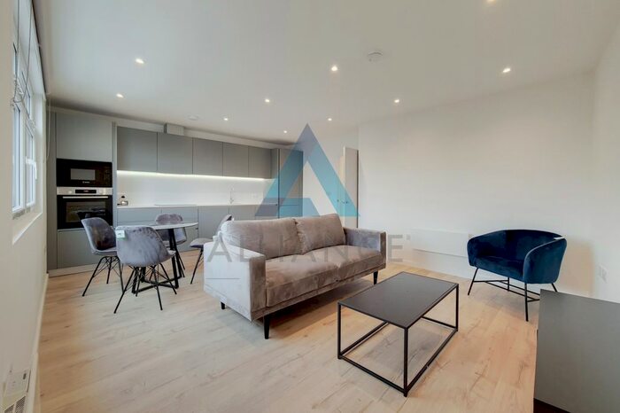 2 Bedroom Flat To Rent In Capital House, Leytonstone, London, E11