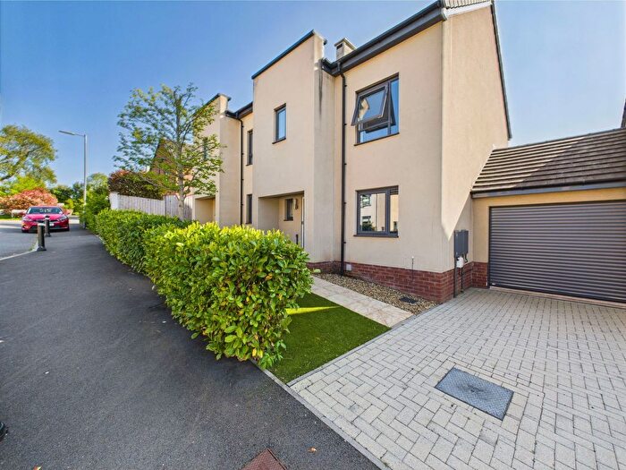 3 Bedroom Semi-Detached House For Sale In Great Tree View, Paignton, TQ4