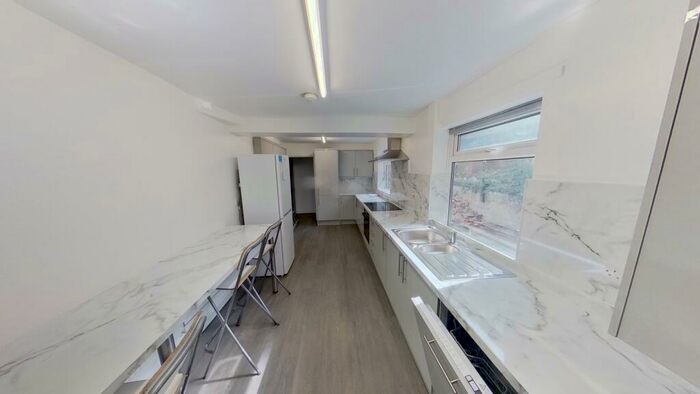 6 Bedroom Semi-Detached House To Rent In Burford Road Forest Fields, Nottingham, Nottingham, NG7