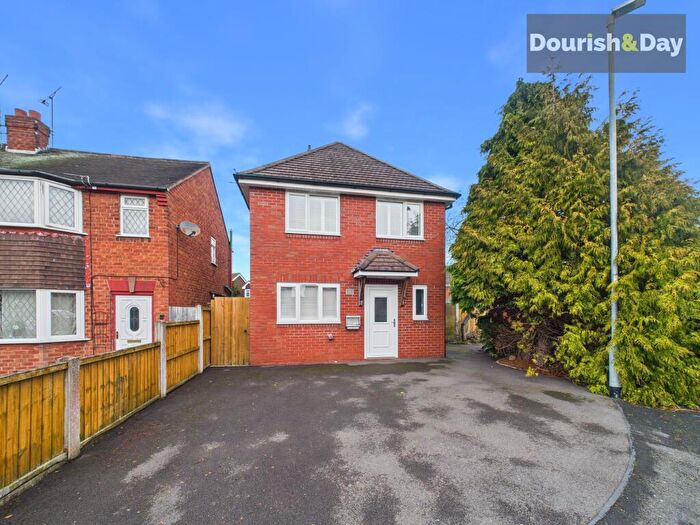 2 Bedroom Detached House For Sale In Woodstock Road, Stafford, ST17