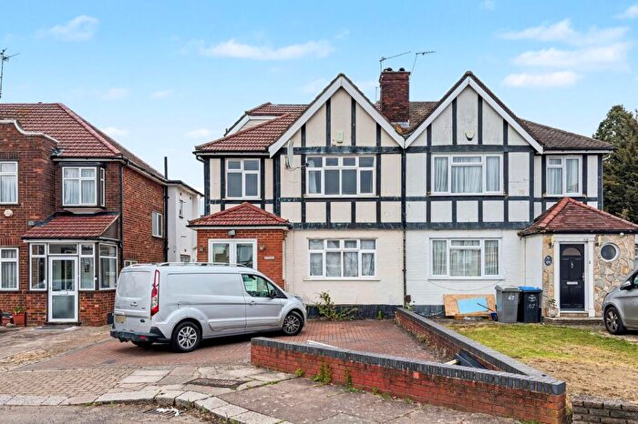3 Bedroom Semi-Detached House For Sale In Ormesby Way, Harrow, HA3