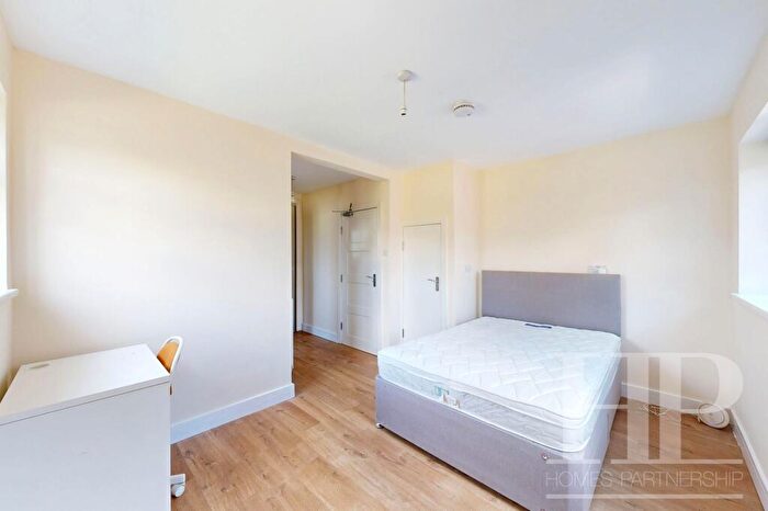 1 Bedroom End Of Terrace House To Rent In The Link, Crawley, RH11