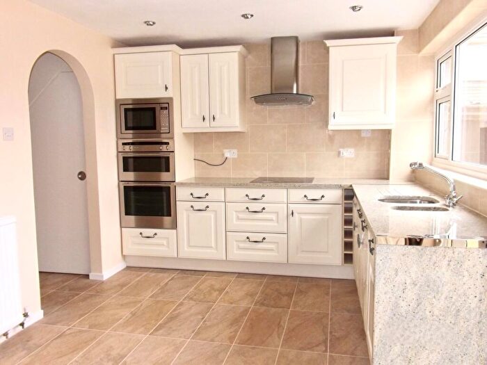 3 Bedroom House To Rent In Keble Court, Tattershall, LN4