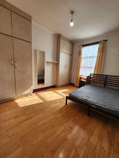 1 Bedroom Semi-Detached House To Rent In Brent View Road, London, NW9