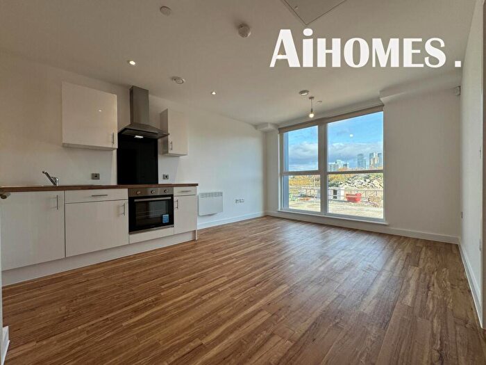 1 Bedroom Flat To Rent In Pomona Strand, Old Trafford, Manchester, M16