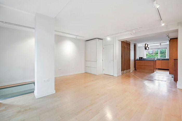 5 Bedroom Terraced House To Rent In Woodsford Square, Holland Park, W14