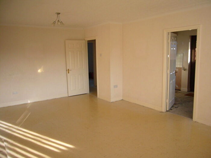 2 Bedroom Detached Bungalow For Sale In St. Davids View, Airmyn, DN14
