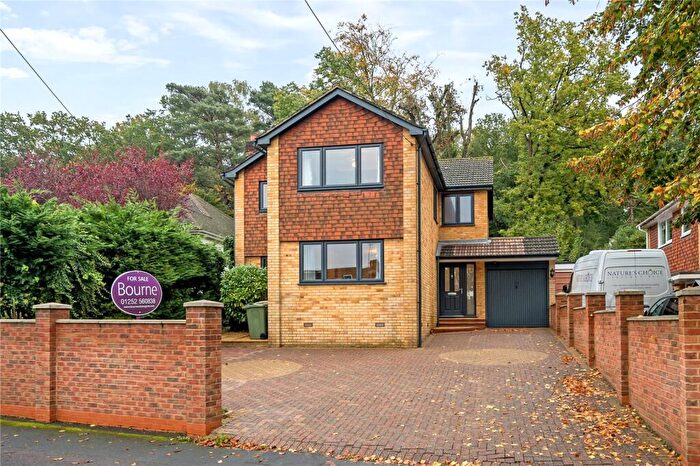 5 Bedroom Detached House For Sale In Hutton Road, Ash Vale, Surrey, GU12