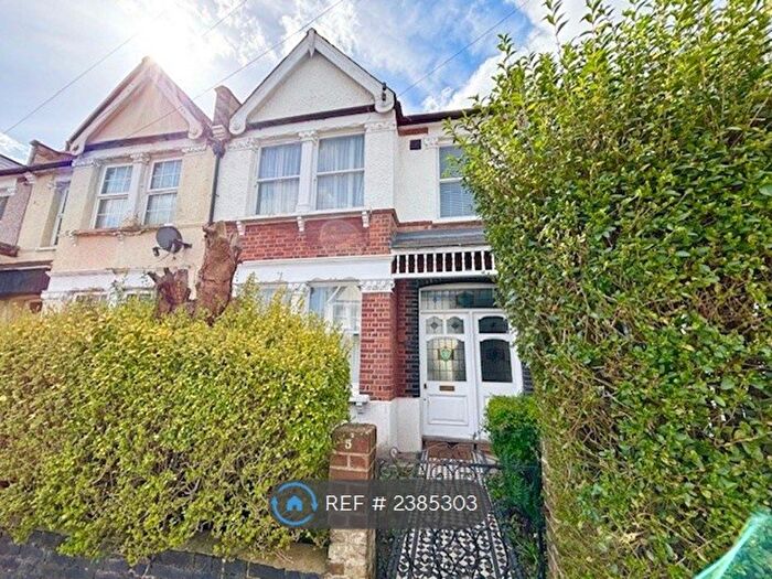 3 Bedroom Terraced House To Rent In Southcote Road, London, SE25
