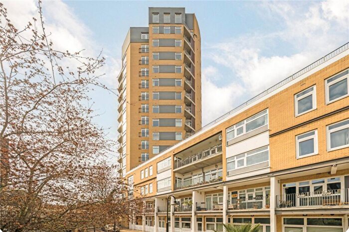 2 Bedroom Flat For Sale In Vanguard House, Martello Street, London, E8