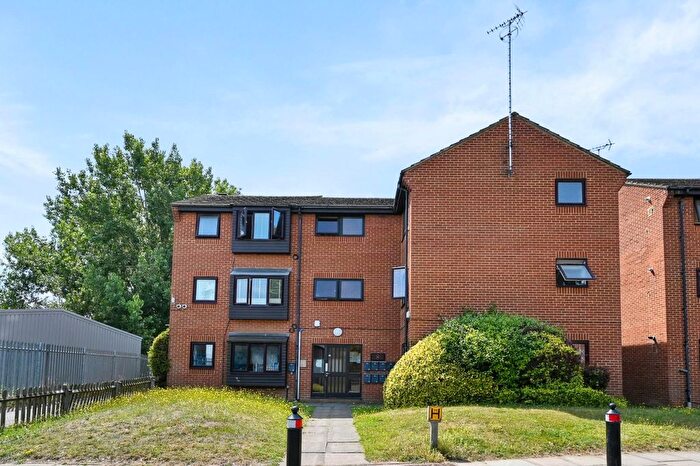 Studio For Sale In Mansell Road, Acton, W3
