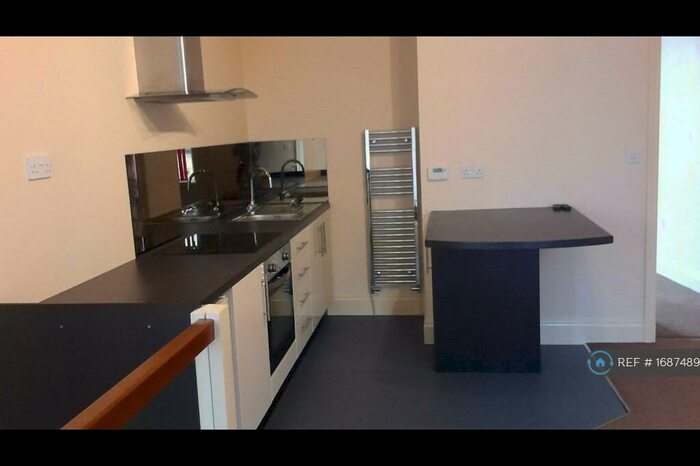 1 Bedroom Flat To Rent In First Floor, Burnley, BB11