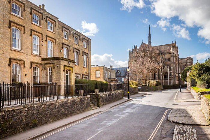 3 Bedroom Apartment For Sale In London Road, Arundel, BN18