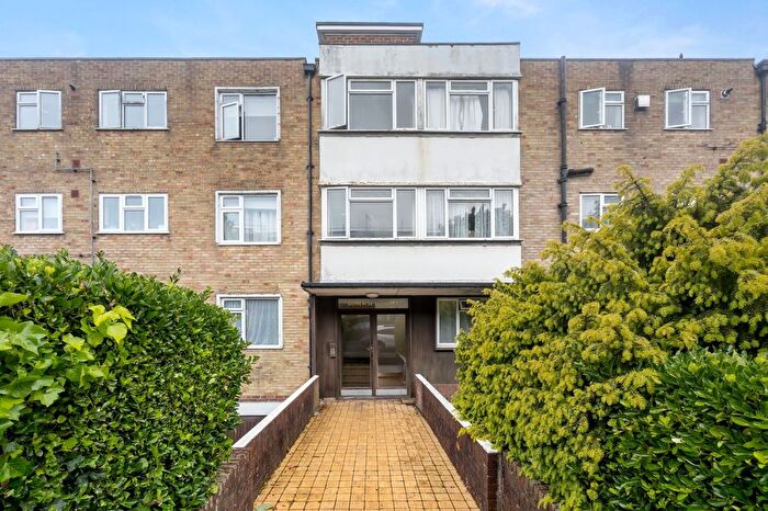 1 Bedroom Flat For Sale In Wilbury Villas, Somerset Court, BN3