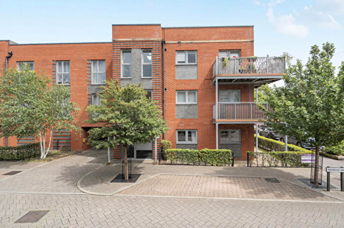 2 Bedroom Flat For Sale In Meridian Way, Southampton, Hampshire, SO14