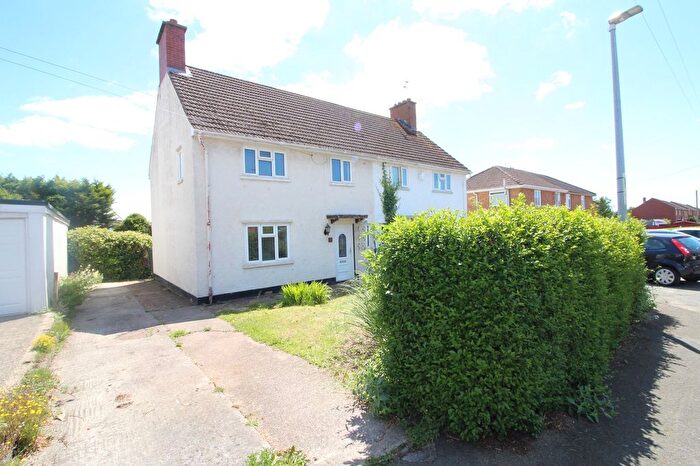 3 Bedroom Semi-Detached House To Rent In Caemawr Road, Caldicot, Mon., NP26