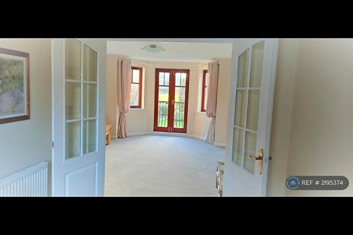 2 Bedroom Flat To Rent In West Bryson Road, Edinburgh, EH11