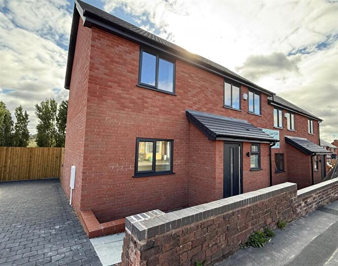 3 Bedroom Semi-Detached House For Sale In Plot Potters Mews, Commonside, Brierley Hill, DY5