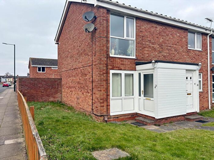 2 Bedroom Flat To Rent In Ravenspurn Way, Grimsby, DN31