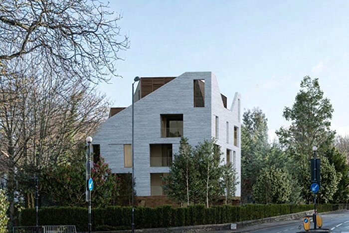 3 Bedroom Flat For Sale In Smitham Bottom Lane, Purley, CR8