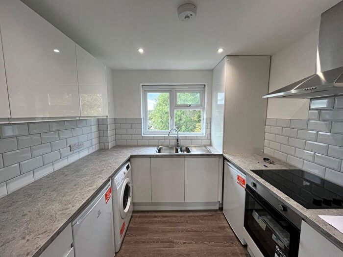 2 Bedroom Flat To Rent In Booth Road, Crawley, RH11