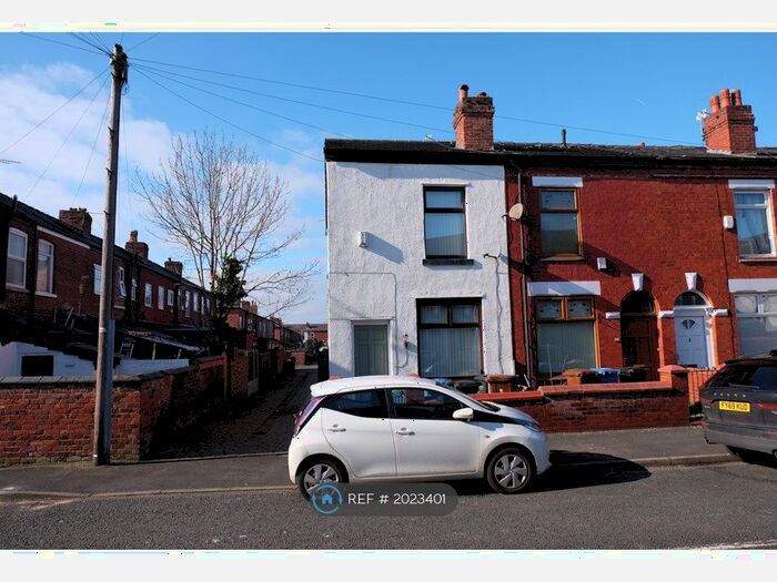 2 Bedroom Terraced House To Rent In Atherton Street, Stockport, SK3