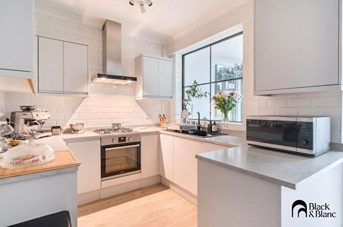 4 Bedroom Terraced House For Sale In Estcourt Road, South Norwood, SE25