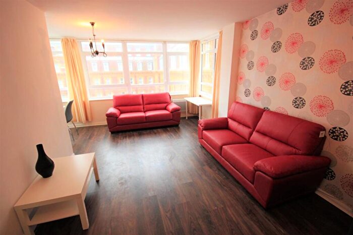 2 Bedroom Apartment To Rent In Sussex Heights, Brighton, BN1