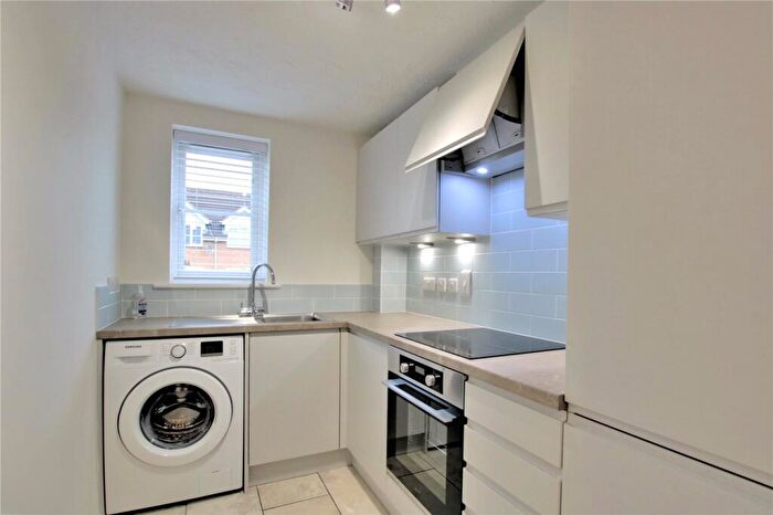 1 Bedroom Apartment To Rent In Elm Park, Reading, Berkshire, RG30