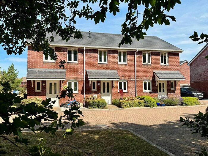 2 Bedroom Detached House For Sale In Knight Gardens, Lymington, Hampshire, SO41