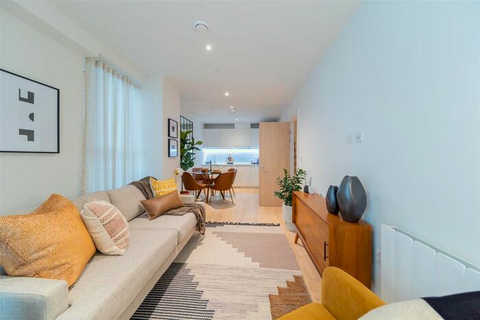 1 Bedroom Flat To Rent In Coombe Lane, London, SW20