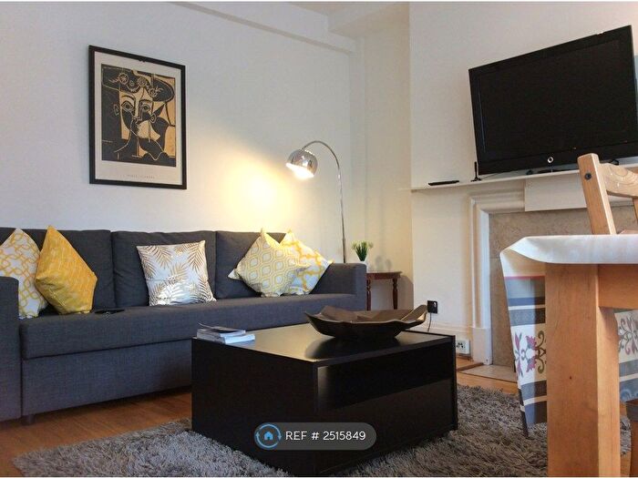 2 Bedroom Flat To Rent In Kenton Court, London, W14