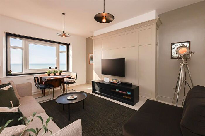 1 Bedroom Flat For Sale In Eversfield Place, St. Leonards-On-Sea, TN37