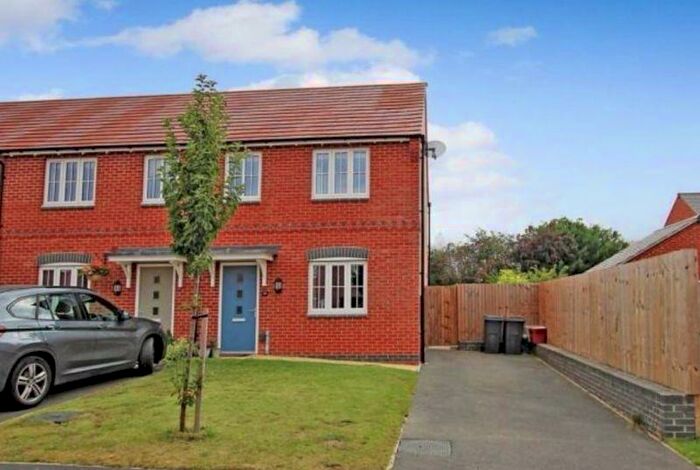 3 Bedroom Semi-Detached House To Rent In Pilkington Lane, Ashby-De-La-Zouch, LE65