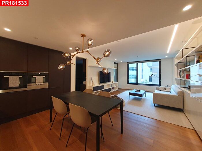 2 Bedroom Flat To Rent In Rathbone Place, London, W1T