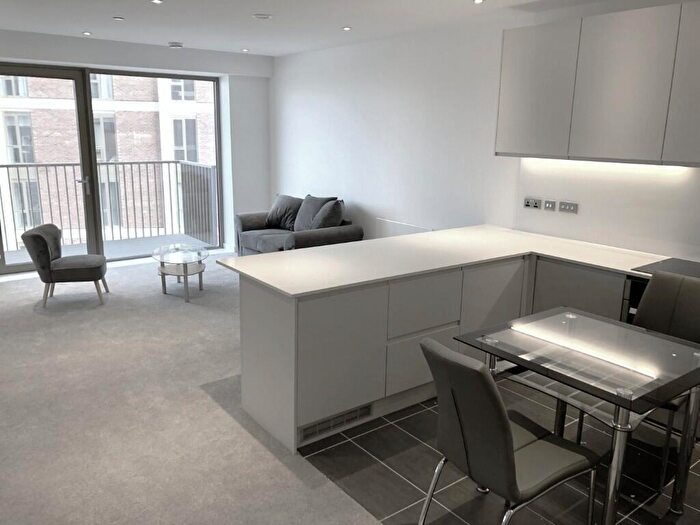 1 Bedroom Flat To Rent In Local Crescent, Hulme Street, Manchester, Greater Manchester, [Ref: KhpLlt], M5