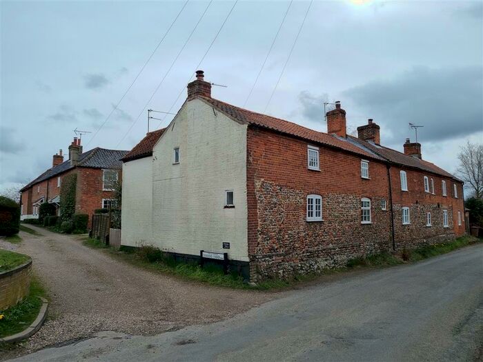 2 Bedroom Terraced House For Sale In Swanns Yard, Worstead, North Walsham, NR28