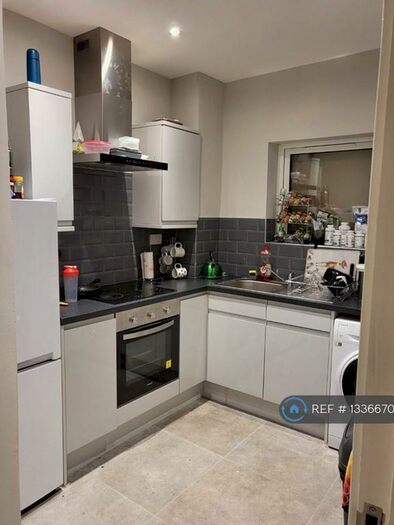 1 Bedroom Flat To Rent In Henry Court, Rotherham, S65