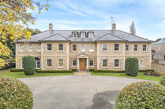 8 Bedroom Detached House For Sale In Golf Lane, Church Brampton, Northamptonshire, NN6