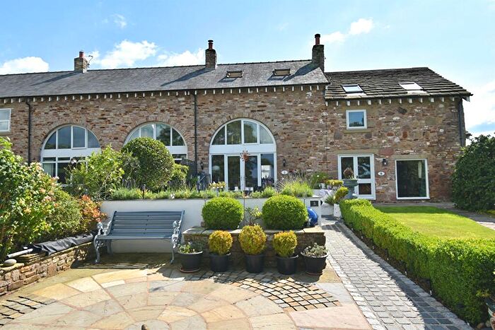 3 Bedroom Barn Conversion For Sale In Shallcross Hall Barns, Shallcross Road, Whaley Bridge, High Peak, SK23