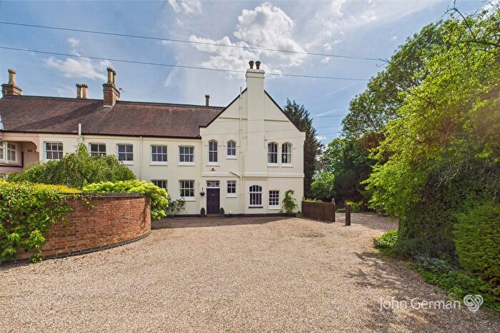 5 Bedroom Semi-Detached House For Sale In Callingwood Lane, Tatenhill, DE13