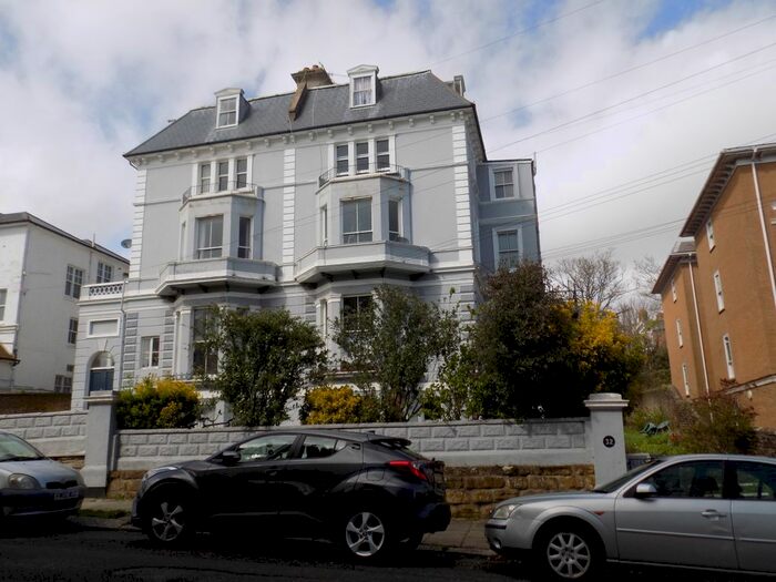 2 Bedroom Flat To Rent In Pevensey Road, St Leonards On Sea, East Sussex, TN38