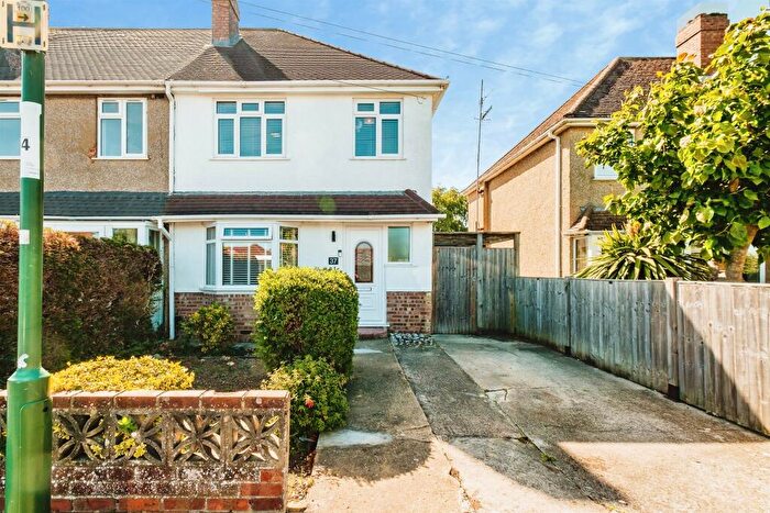 3 Bedroom End Of Terrace House For Sale In Irene Avenue, Lancing, BN15