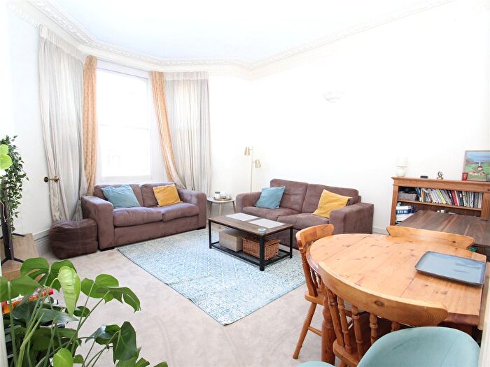 1 Bedroom Flat To Rent In Schubert Road, Putney, London, SW15