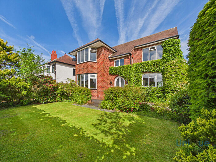 4 Bedroom Detached House For Sale In West Drive, Thornton-Cleveleys, FY5