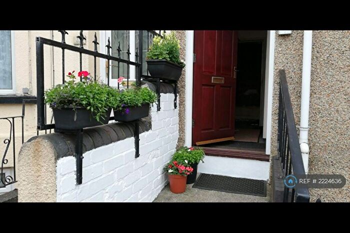 1 Bedroom Flat To Rent In Ground Floor Fairoak Avenue, Newport, NP19